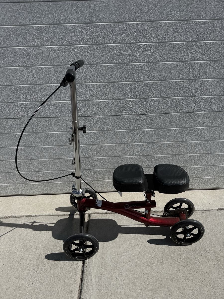 Roscoe Knee Scooter for Foot Rehab - Missing Basket