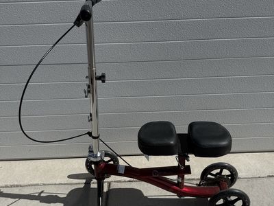 Roscoe Knee Scooter for Foot Rehab - Missing Basket