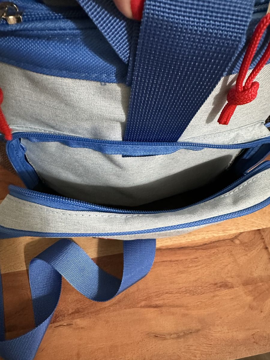Main image 7