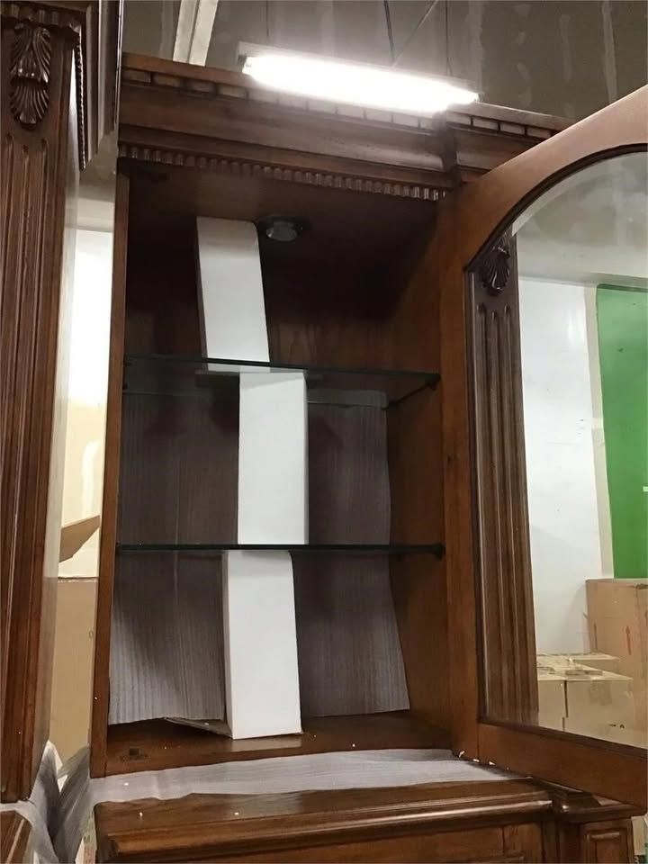 Main image 5
