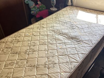 twin mattress