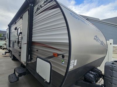 Forest River Grey Wolf Toy Hauler Travel Trailer 2015 - Sleeps 8, 34ft, AC, Awning,Slide Out