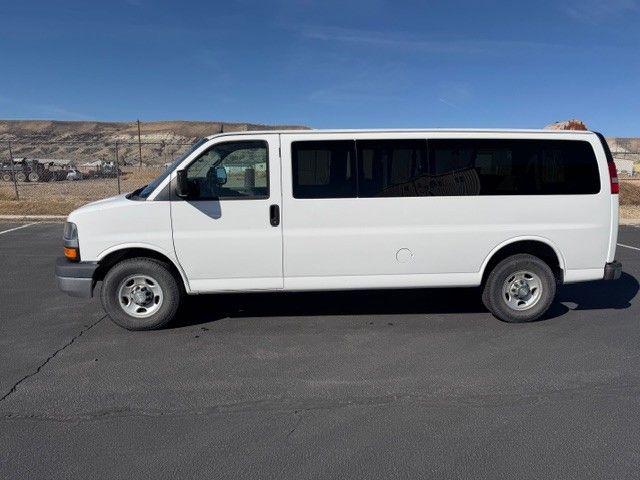 2015 CHEVROLET EXPRESS LT 3500