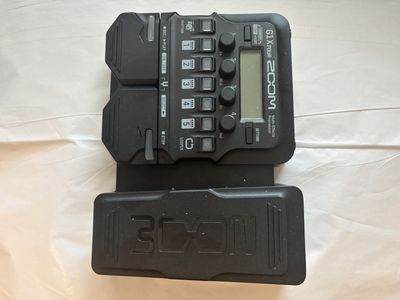 G1X Four Zoom Multi-Effects Processor