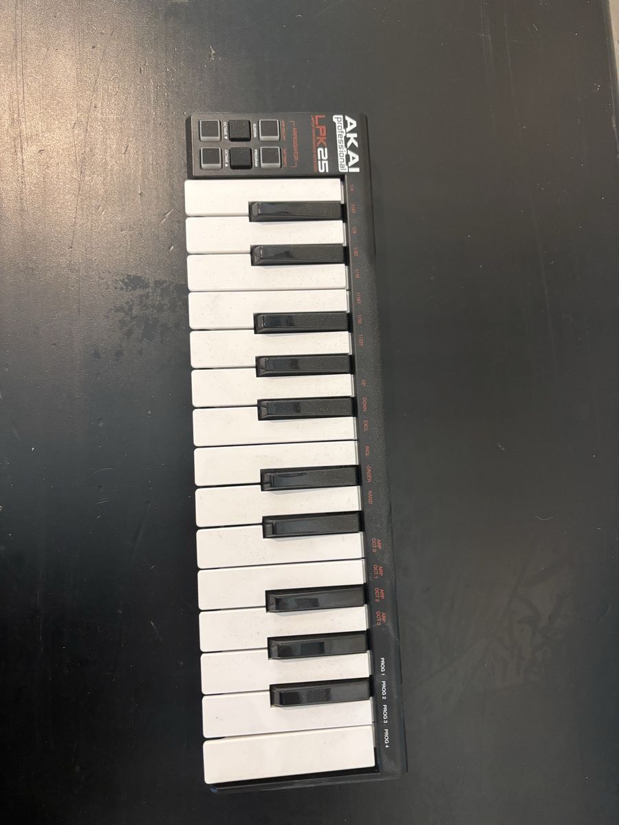 Akai Professional LPK25 Laptop Performance MIDI Keyboard Controller