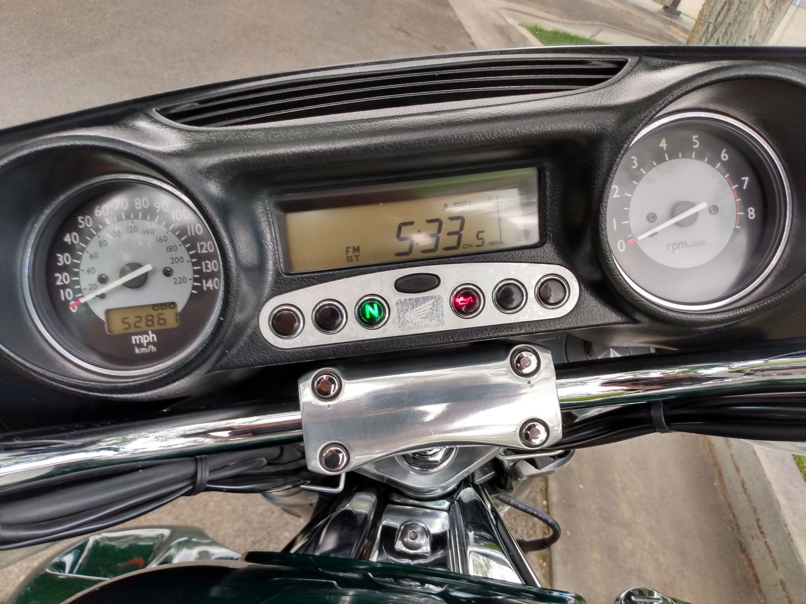 Main image 7