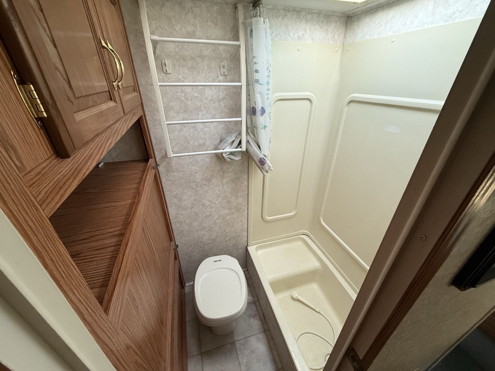 Main image 8