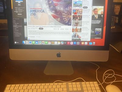 Apple iMac Desktop Computer with Wireless Keyboard and Mouse, 21.5-inch Display