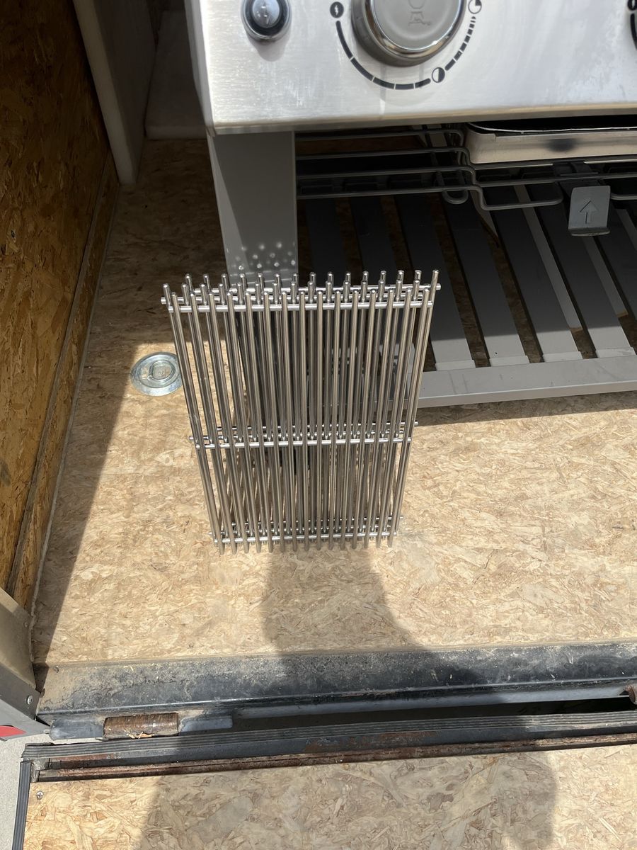 Main image 3