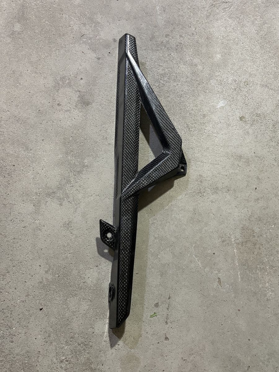 Aprilia Carbon chain guard