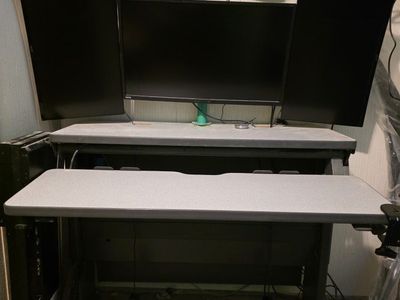 BenQ Monitor with Dual Curved Side Monitors - Triple Screen Setup
