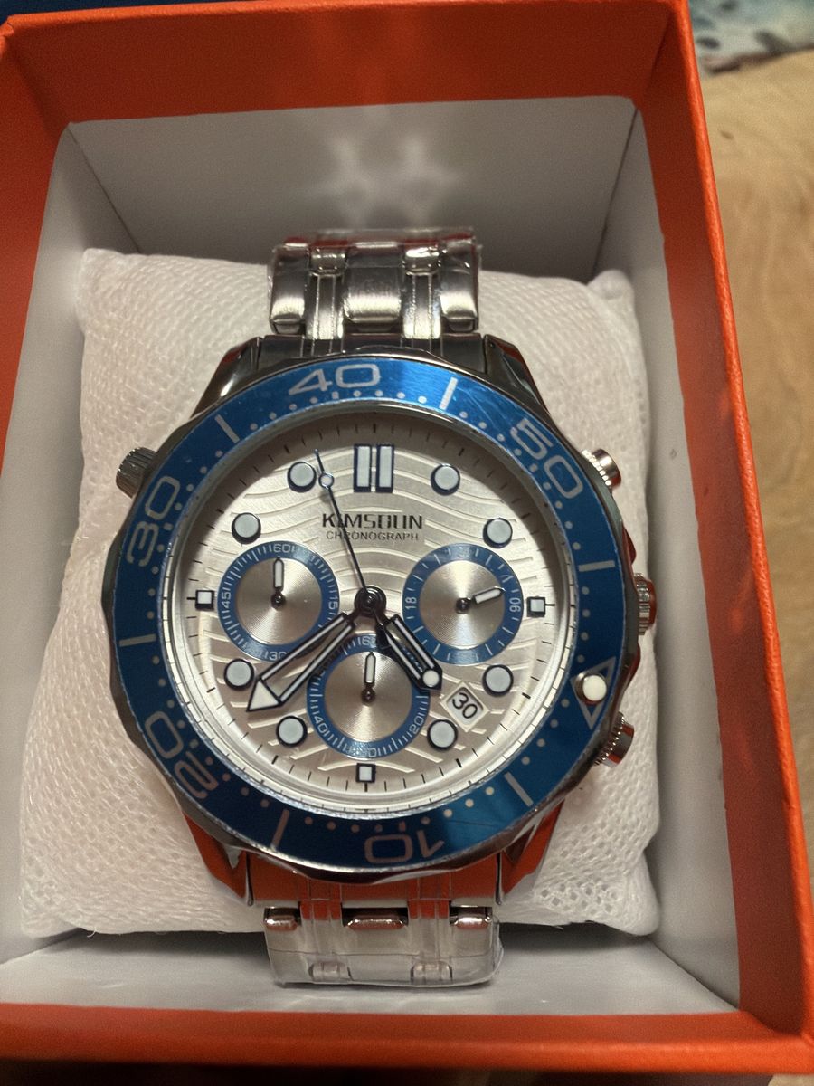 KIMSDUN Chronograph Men's Quartz Watch - Silver Tone & Blue Bezel