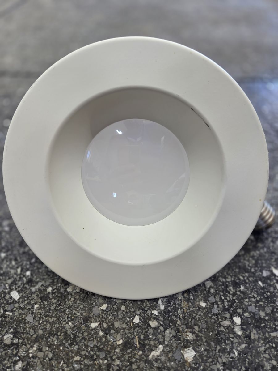 Recessed dimmable lights