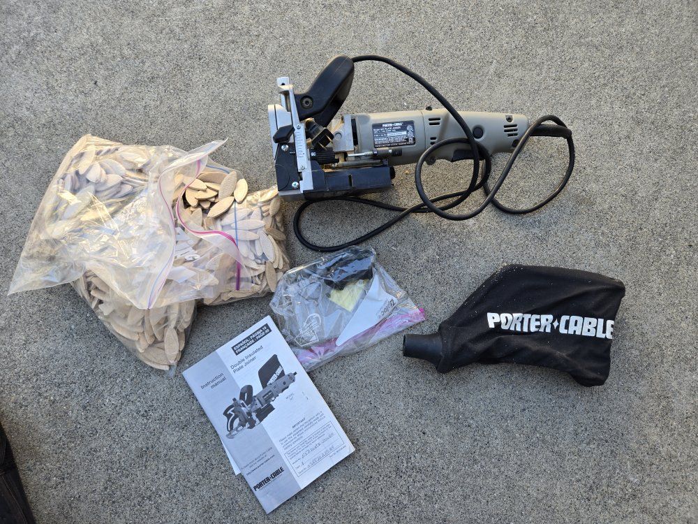 Porter-Cable Model 557 Plate Jointer Biscuit Joiner with Bag and Biscuits