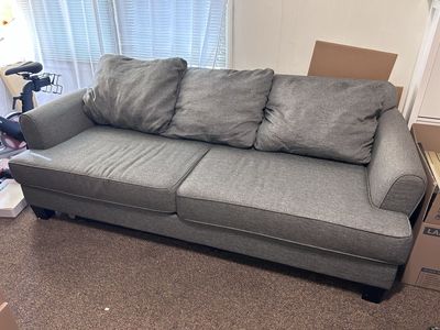 Moving sale