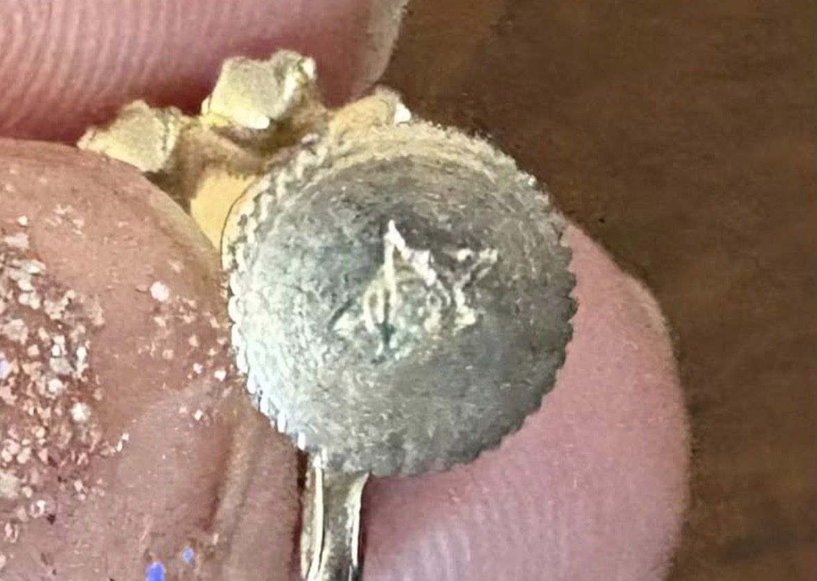 Main image 3