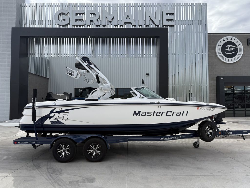 2013 MasterCraft X25
