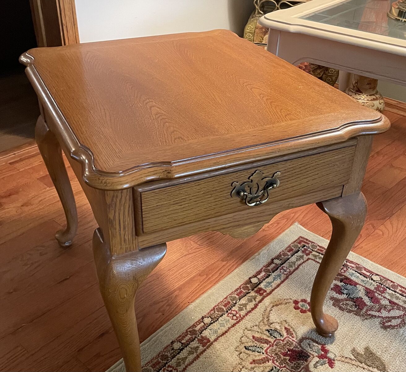 Thomasville end table