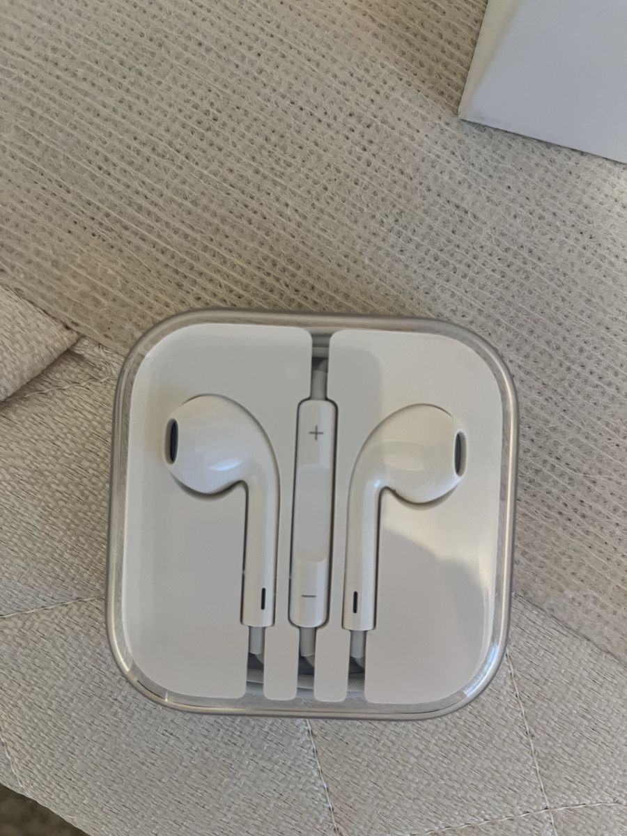 Apple Headphones