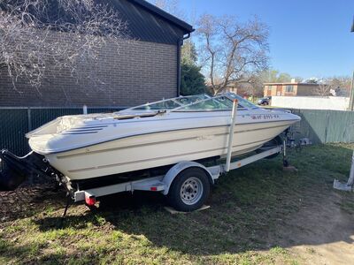 1991 SeaRay 17ft Boat