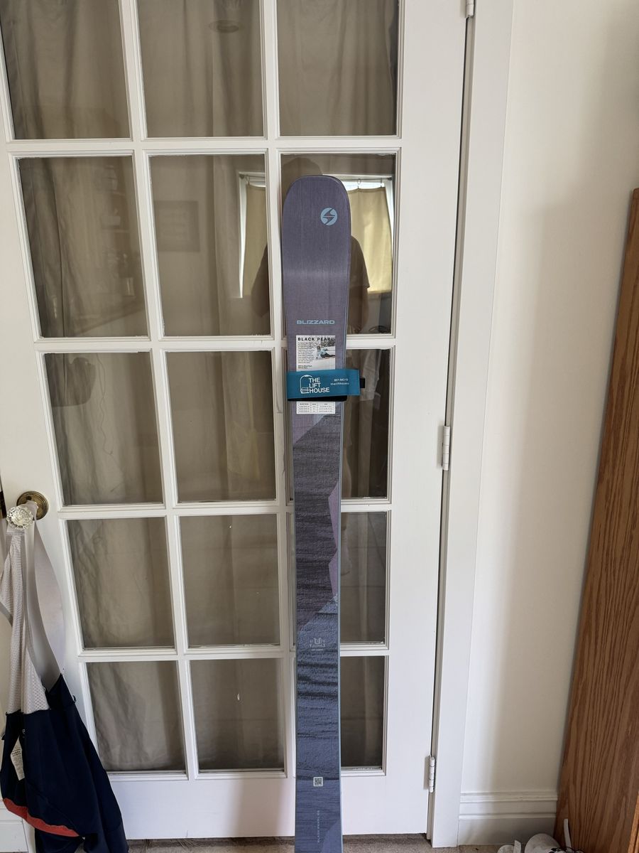 Blizzard Black Pearl 88/158 all mountain skis