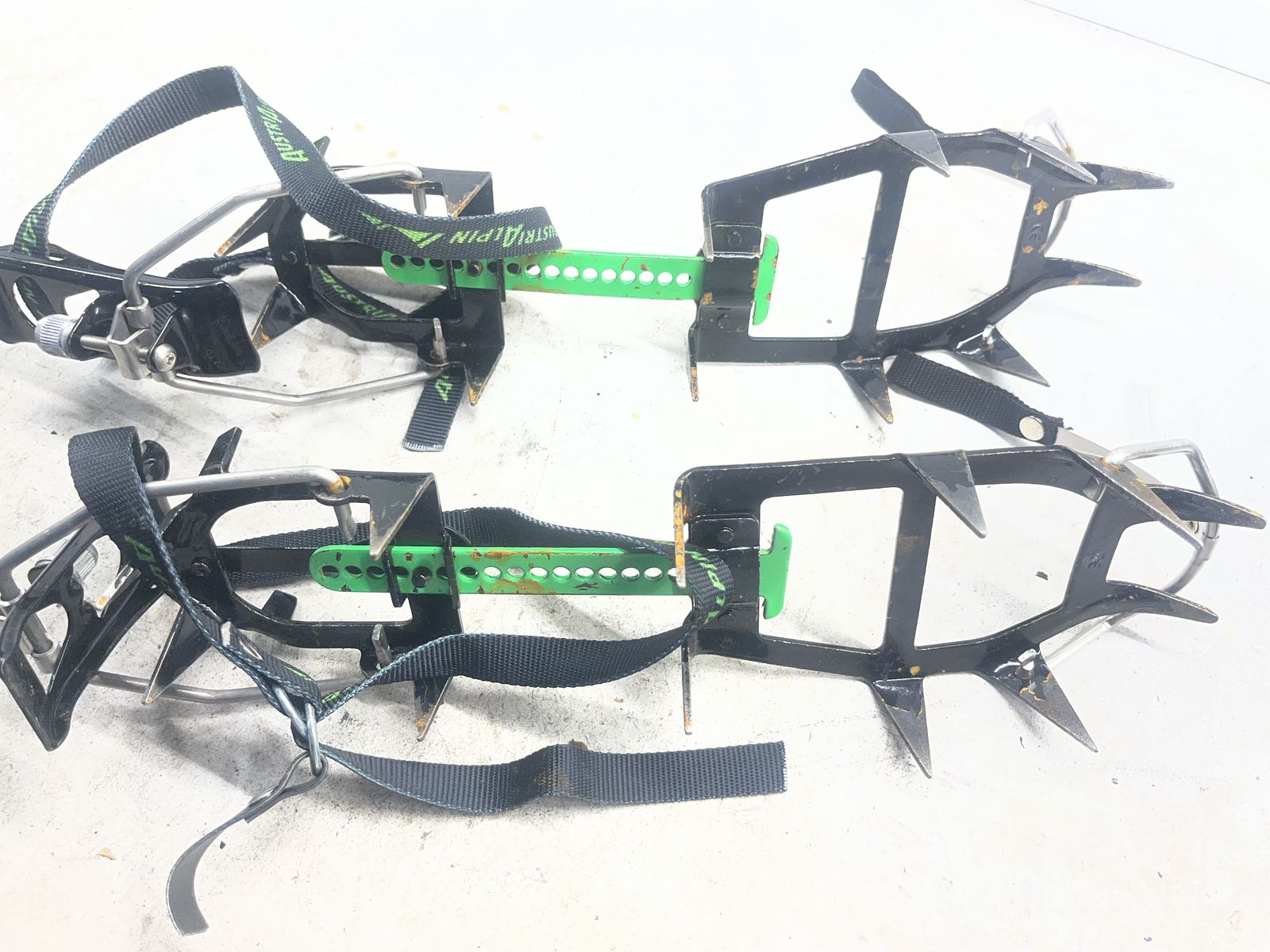 Like NEW Austri Alpin 12-point ice crampons, glacier & snow field traversing or minor vertical ice climbing, adjustable, Large