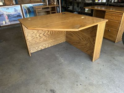 Desk Middle piece, solid wood.