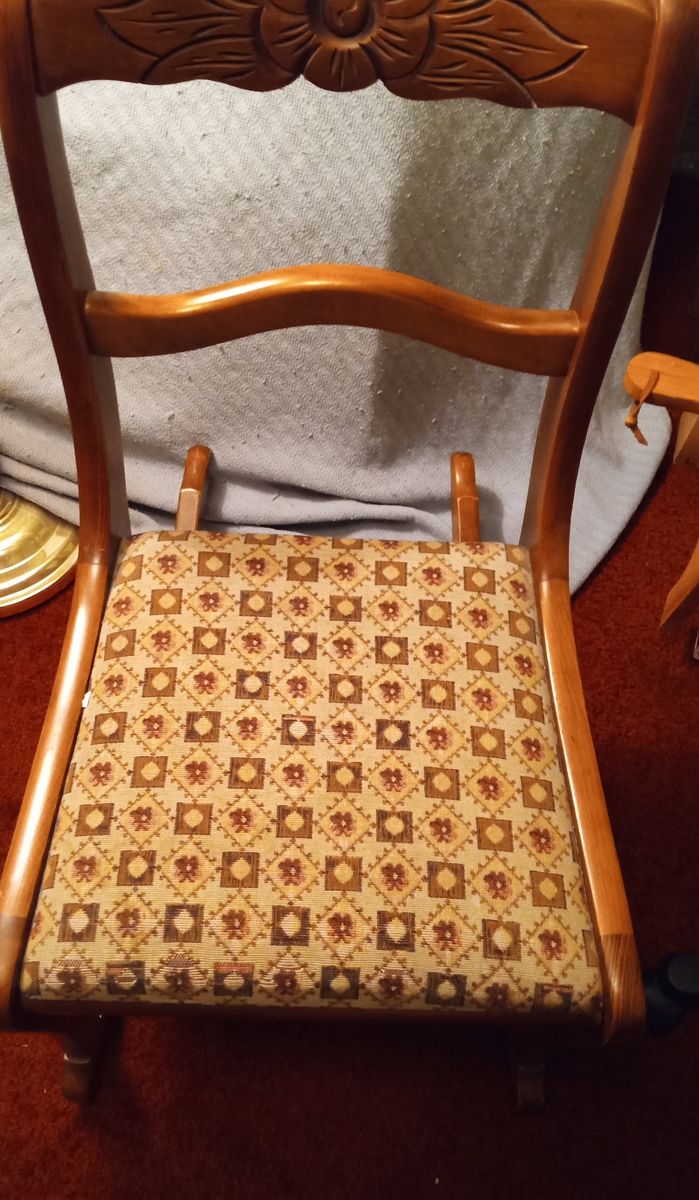 Wooden Rocking Chair with Upholstered Patterned Seat