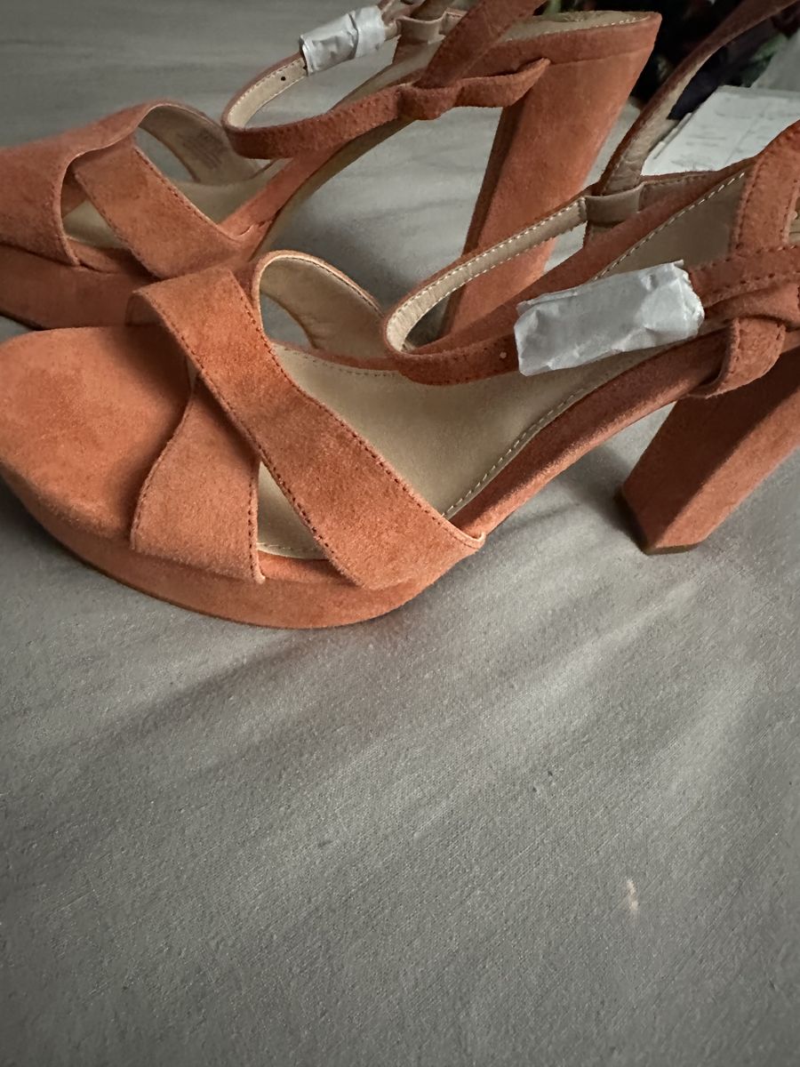 Vince camuto