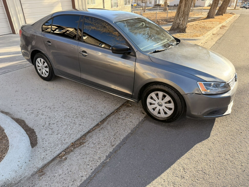 2011 VOLKSWAGEN JETTA S