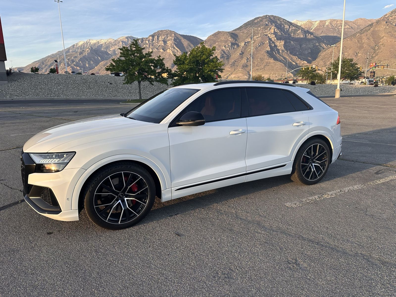 2022 Audi SQ8 4.0T quattro Premium Plus