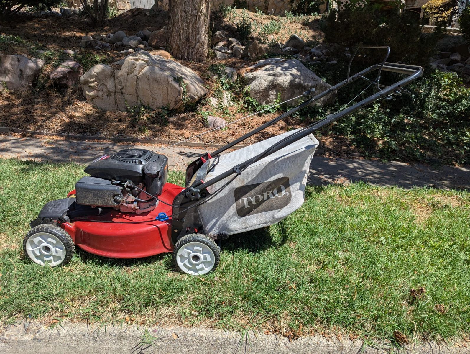 Toro Recycler 22" Walk-Behind Lawn Mower 149cc Kohler Engine Front Wheel Drive