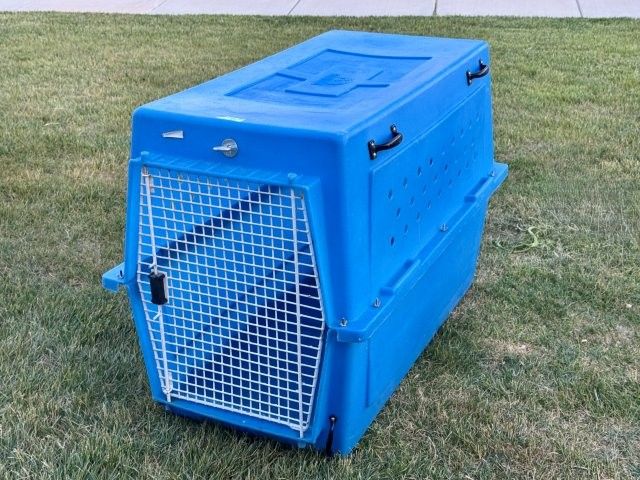 47" Slovak Kennel Pet Crate (IATA Airline Compliant)