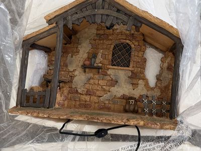 Fontanini Lighted Nativity With Figurines