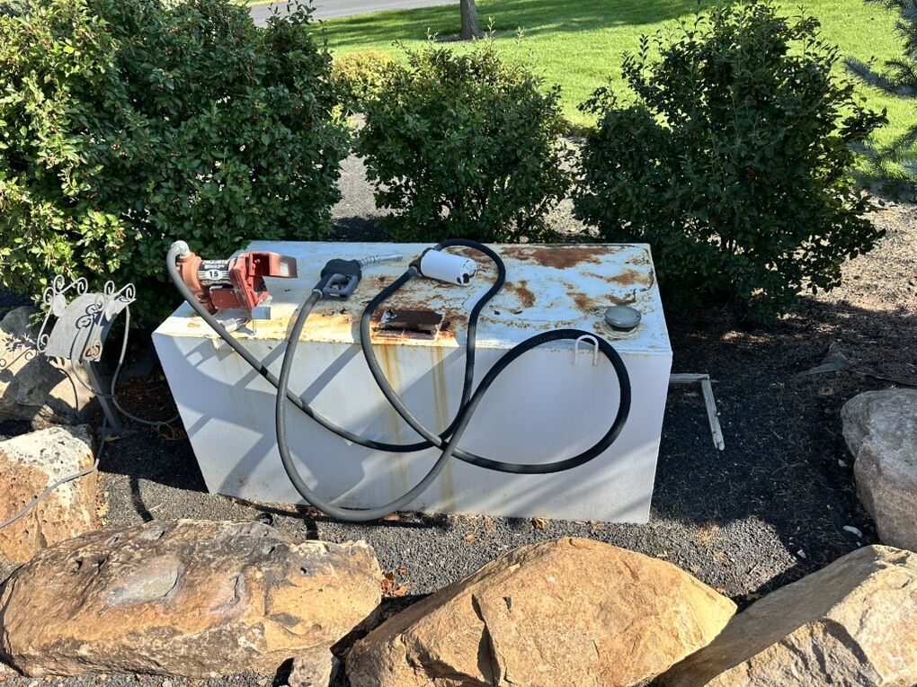 200 Gallon Fuel Tank With Power