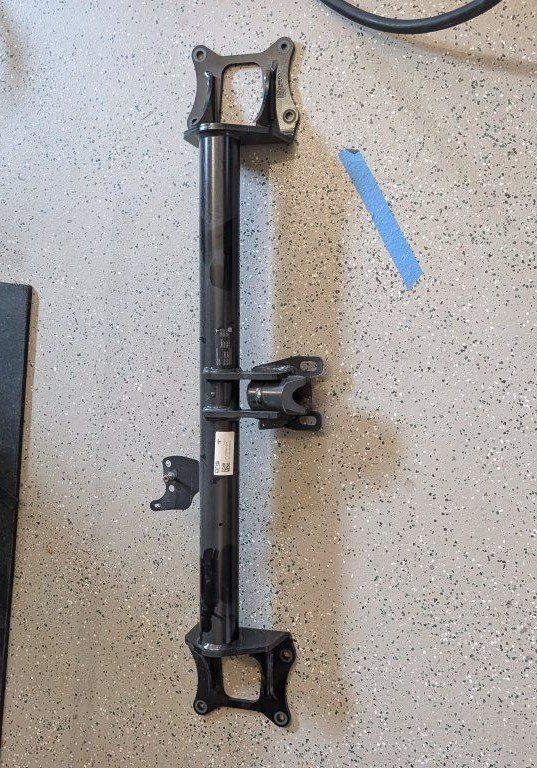 OEM Tesla Model X / S Tow Hitch Receiver - ORIS P/N 1027581-00-K, 5000 lbs Trailer Capacity