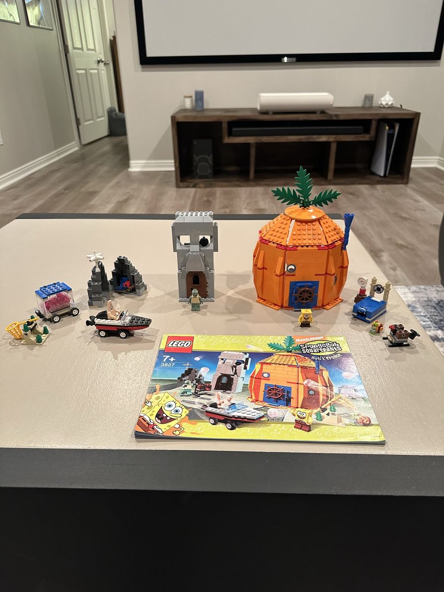 LEGO SpongeBob SquarePants 3827 Adventures in Bikini Bottom Set w/ Manual & Minifigures