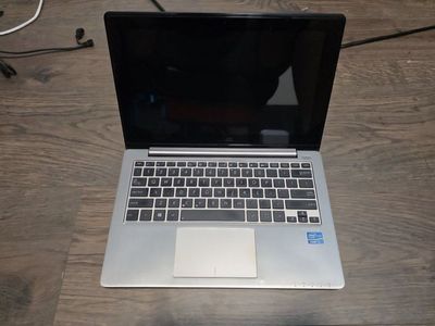 Asus S200E Laptop