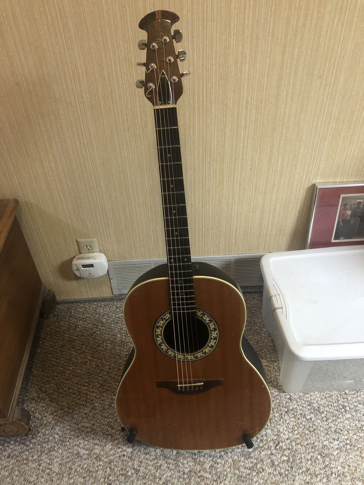 Ovation Model 1111-4 Balladeer