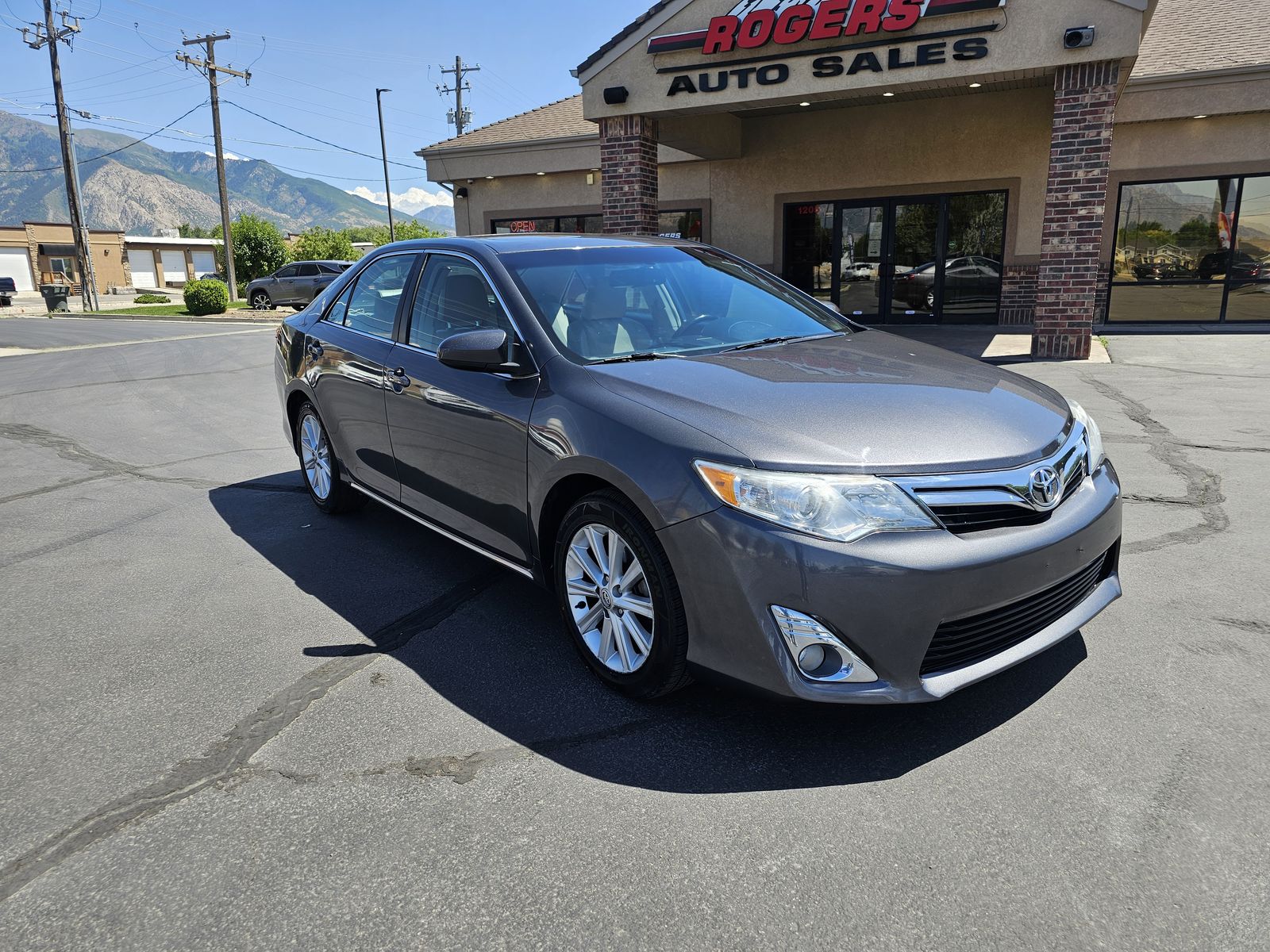 2014 Toyota Camry XLE V6