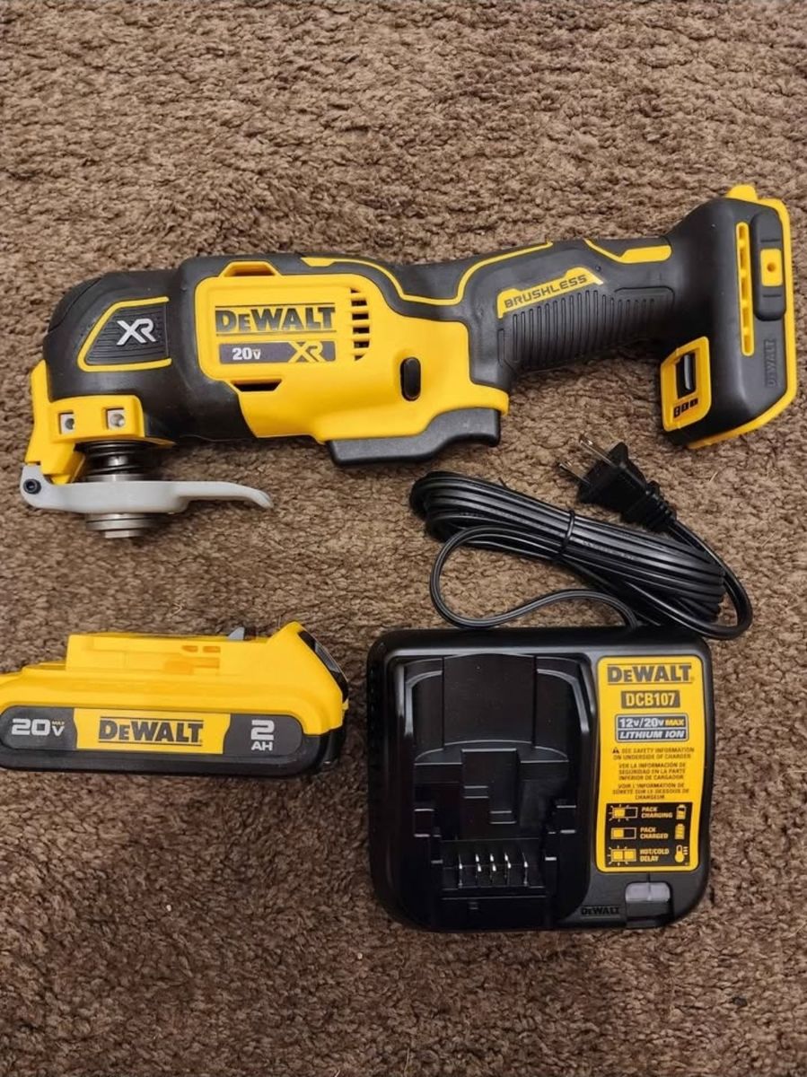 New DEWALT 20V MAX XR Brushless Oscillating Multi-Tool (DCS356) with 2.0Ah Battery & Charger