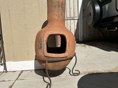 Terracotta fire pit stove