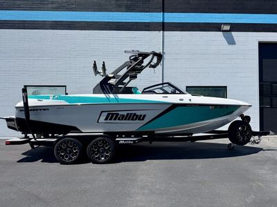 2020 Malibu Boats 23 LSV