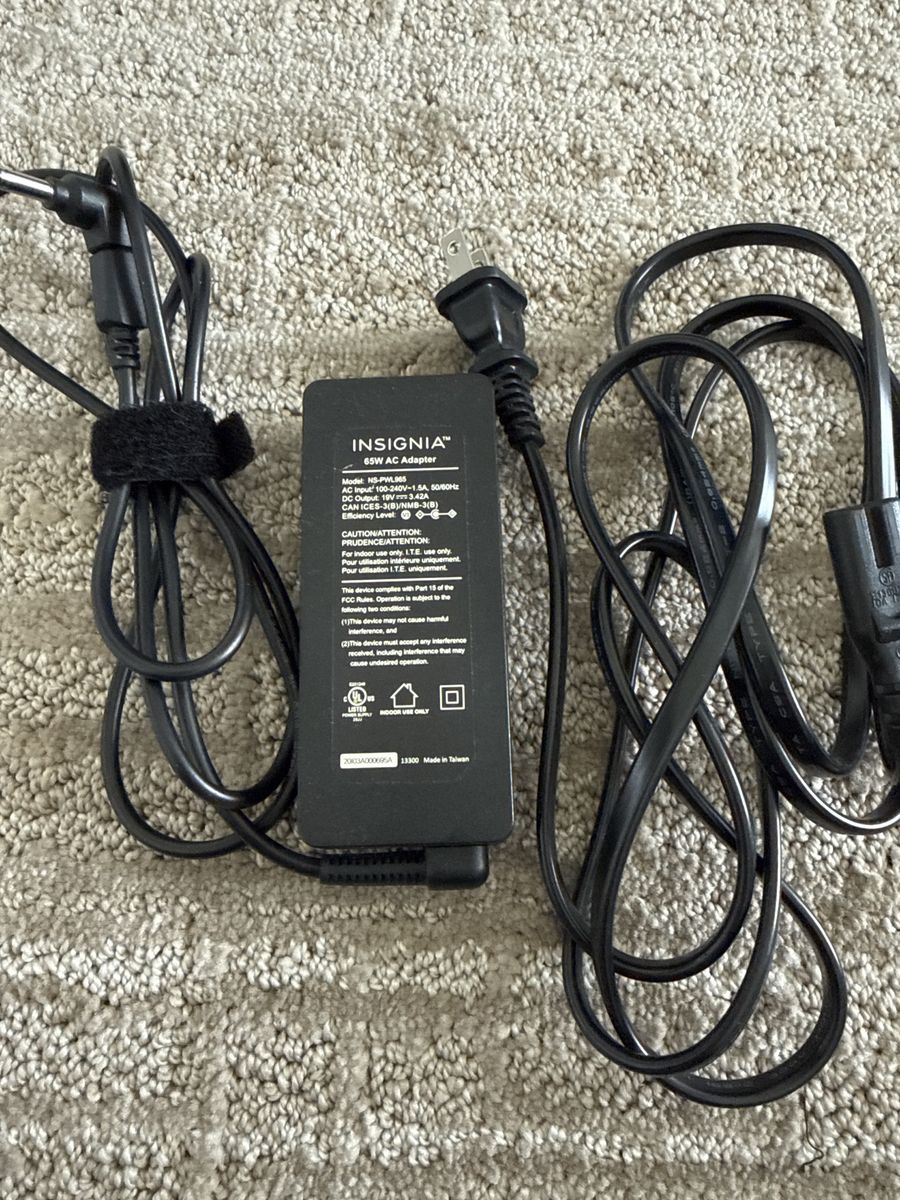 Insignia 65W AC Adapter Model NS-PWL965