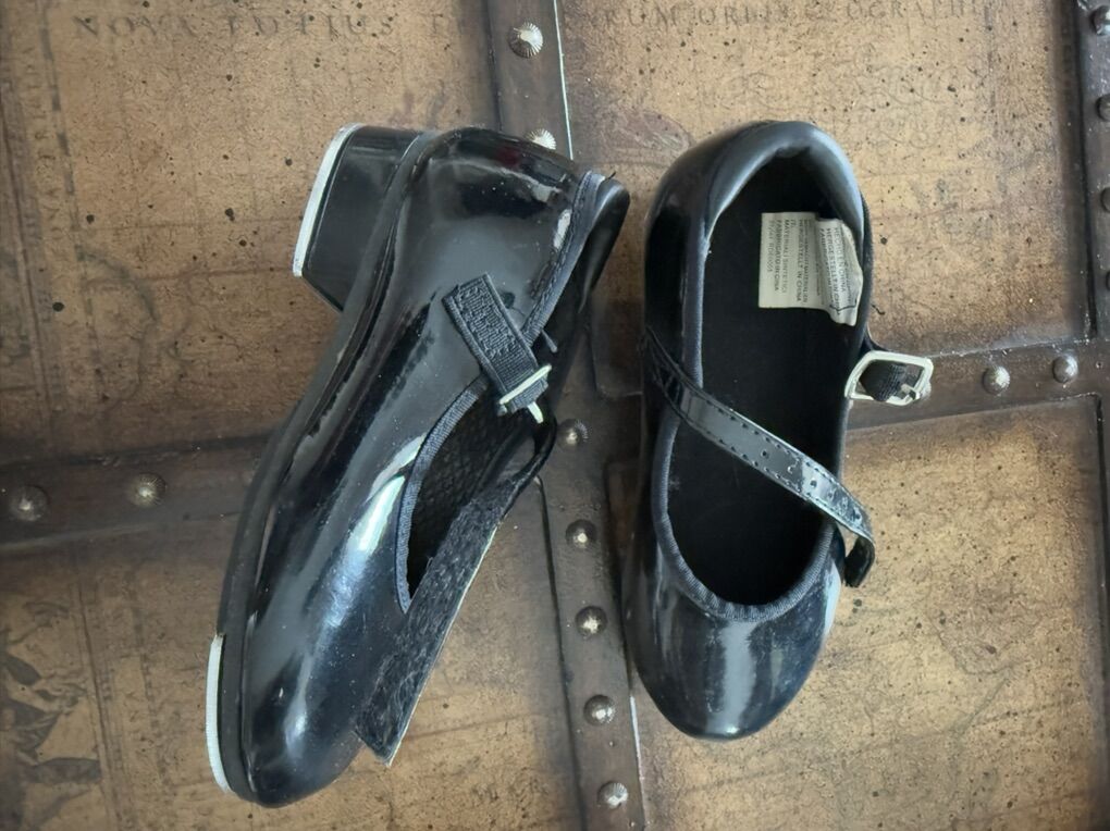 Kids Vintage Style Black Tap Shoes Size 11