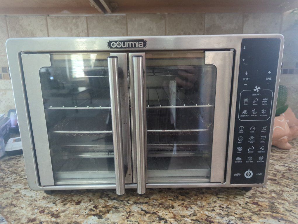 Gourmia Air Fry, Convection Bake, Bake, Roast, Broil, and Slow Cook.
