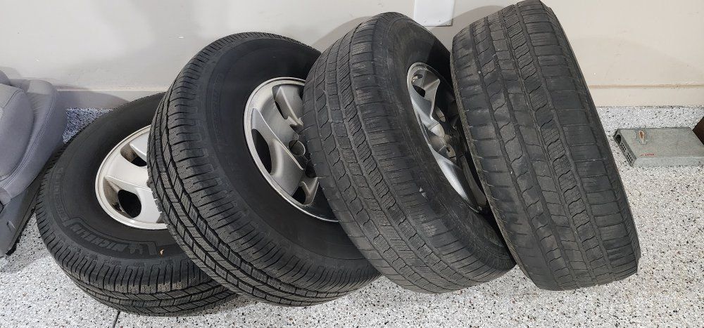 Used Michelin Defender LTX M/S2 Tires on Toyota Sequoia Rims (Set of 4) P265/70R16