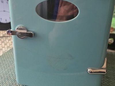 RCA MSIM229-BLUE-CPE Mini Fridge Cooler/Warmer - Blue, AC/DC Powered, Portable