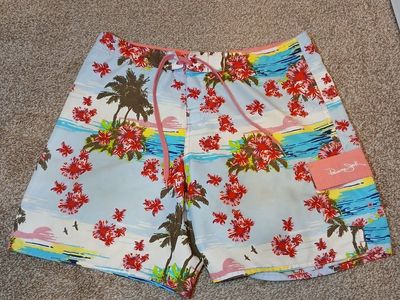 Panama Jack Men's Hawaiian Print Swim Trunks - Size M (32" waist, 6" inseam)