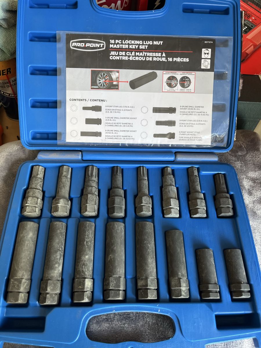 Pro Point 16 Piece Locking Lug Nut RemovalMaster Key Set